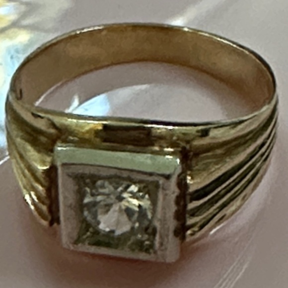 18k real solid Gold Ring​ - Picture 3 of 6